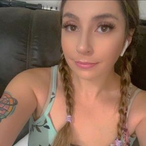 Meet your Posher, Christina